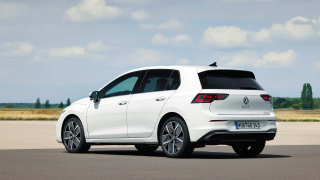 VOLKSWAGEN Golf 2.0 TDI 150 CV DSG SCR R-Line