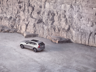 VOLVO XC60 T8 Plug-in hybrid AWD automatico Plus Bright