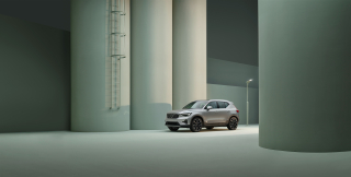 VOLVO XC40 B4 automatico Ultra Black Edition