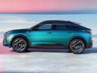 PEUGEOT 3008  motore elettrico (73kWh) 210 CV GT Exclusive