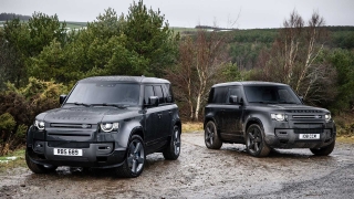 LAND ROVER Defender 110 4.4 V8 635 CV AWD Auto OCTA Black