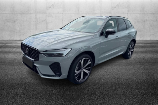 VOLVO XC60 B4 (d) automatico Plus Dark